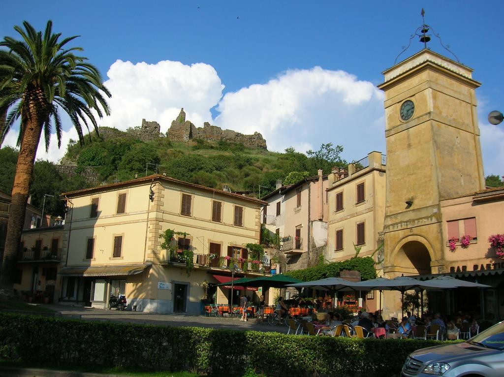 Relax In Piazzetta Casa E Appartamento Per Vacanze Trevignano Romano Luaran gambar